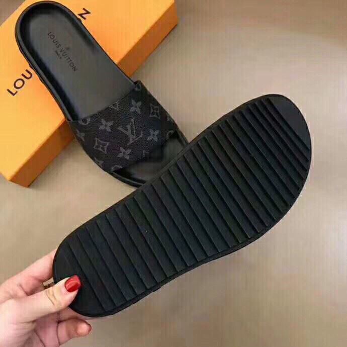 Louis Vuitton Slippers